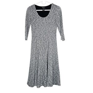 Signature By Robbie Bee Silver Knit Knee Length Dress
